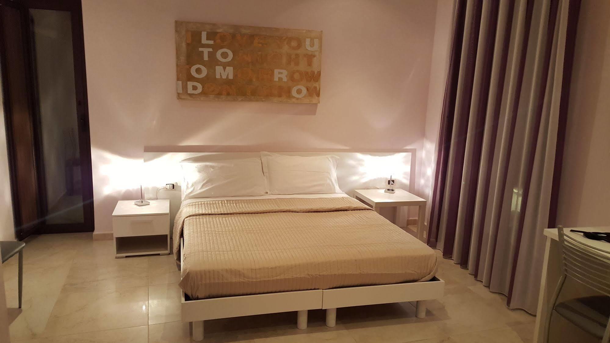 Four Rooms Agrigento Exterior photo